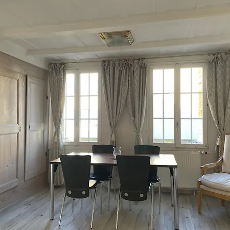 Holiday home Haus Der Schwalbe