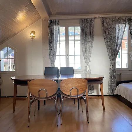 Haus Der Schwalbe بيت للعطل اوبرهوفن