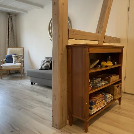 Haus Der Schwalbe * اوبرهوفن